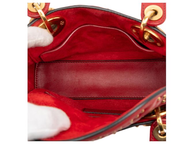 Lady Dior Mini Satchel aus rotem Lammleder mit Cannage-Steppung und Nieten - Ansicht 4