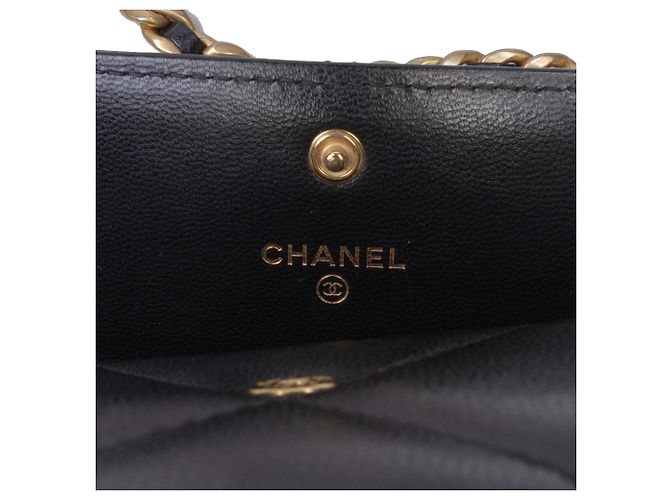Portafoglio monete e borsa a tracolla Chanel 19 in agnello nero con catena - vista 5