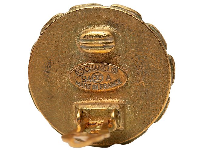 Orecchini a clip in smalto placcato oro Gold Chanel CC D'oro - vista 3