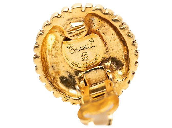 Orecchini a clip rotondi Chanel CC placcati oro D'oro - vista 3