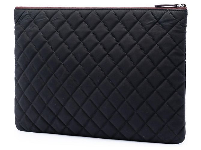 Clutch Chanel Large Quilted Nylon O Case Black Nero - vista 2