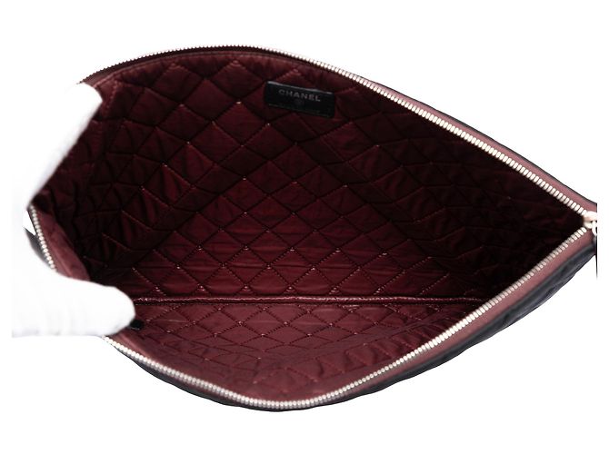 Clutch Chanel Large Quilted Nylon O Case Black Nero - vista 4
