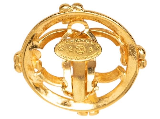 Orecchini a cerchio Chanel CC placcati oro D'oro - vista 3