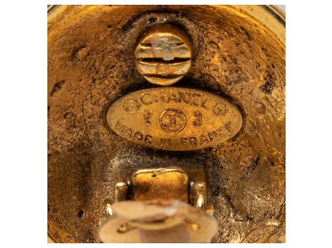 Orecchini a clip rotondi Chanel CC placcati oro e strass D'oro - vista 3