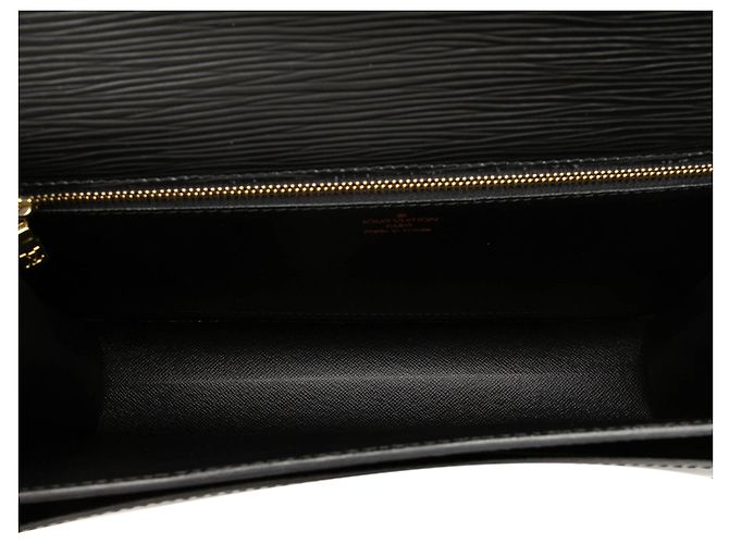 Bolso Louis Vuitton Epi Monceau 28 negro - vista 4
