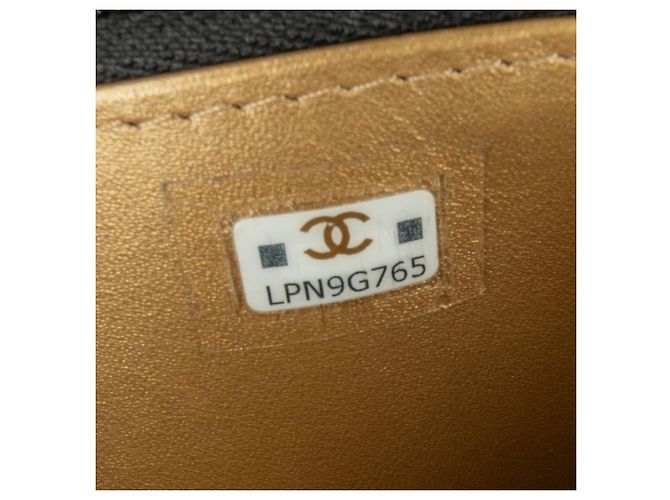 Clutch a tracolla Chanel in pelle di vitello trapuntata nera con strass e catena Nero - vista 7