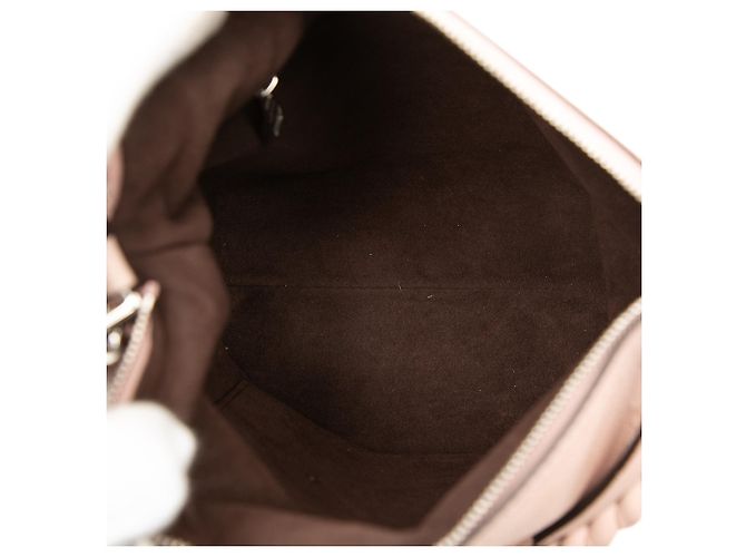 Borsa Louis Vuitton Monogram Mahina Babylone Chain BB rosa - vista 4