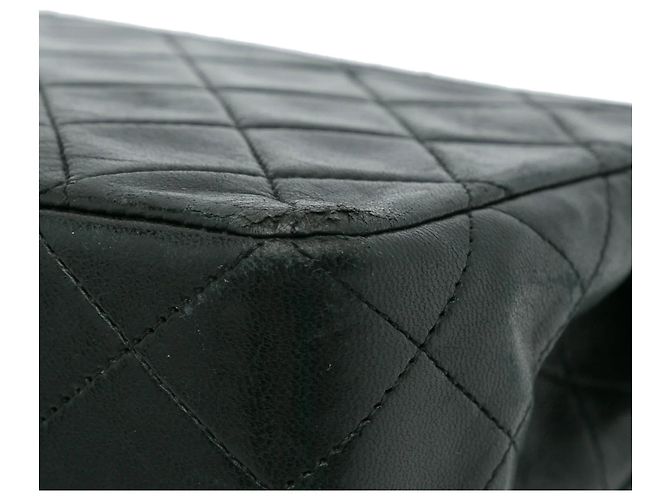 Borsa a tracolla Chanel in agnello trapuntato nero - vista 13