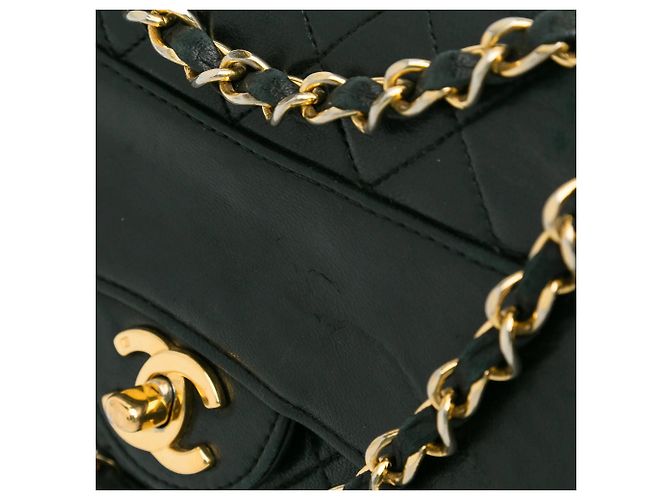 Borsa a tracolla Chanel in agnello trapuntato nero - vista 16
