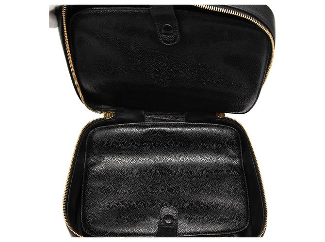 Borsa vanity Chanel CC Caviar nera Nero - vista 4
