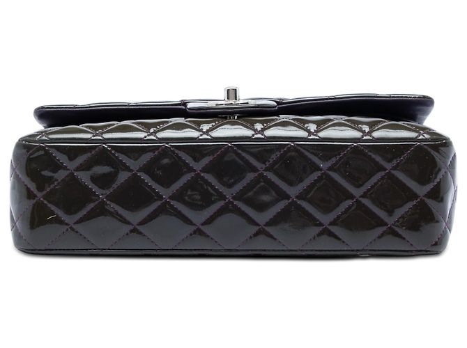 Borsa a tracolla Chanel Medium Classic Patent Double Flap viola Porpora - vista 3
