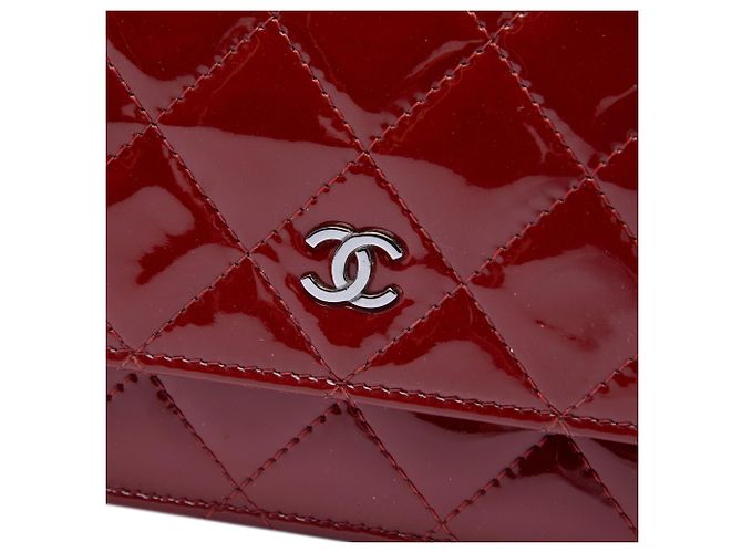Wallet On Chain Borsa a tracolla con catena e portafoglio Chanel CC trapuntato in vernice rosso - vista 5