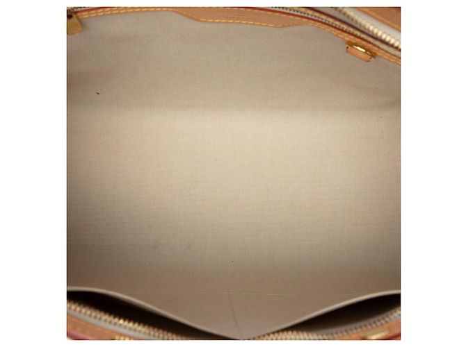 Borsa Louis Vuitton Monogram Vernis Brea MM Beige - vista 4