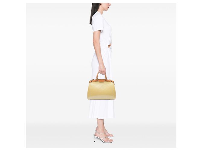 Borsa Louis Vuitton Monogram Vernis Brea MM Beige - vista 6