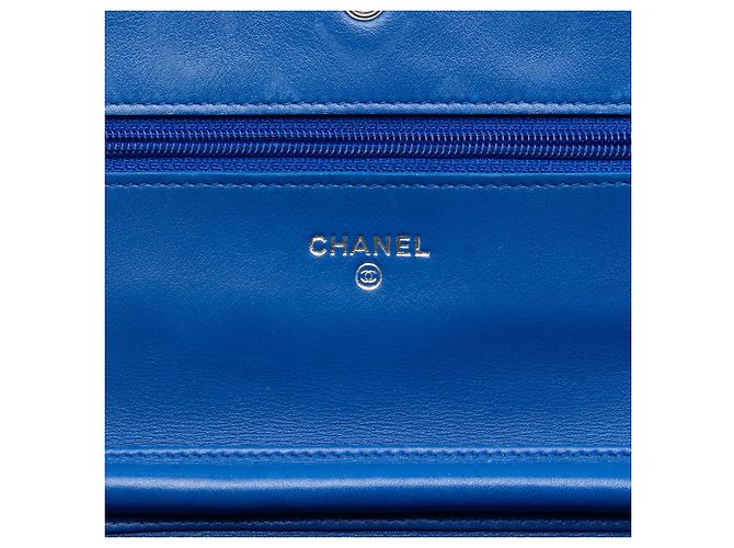 Wallet On Chain Borsa a tracolla con catena Incognito in vernice trapuntata CC blu Chanel - vista 5