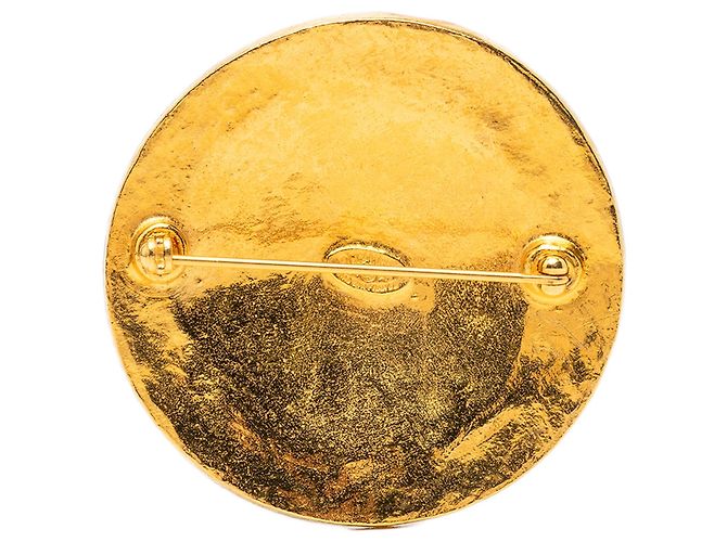 Spilla rotonda Chanel CC placcata oro D'oro - vista 2