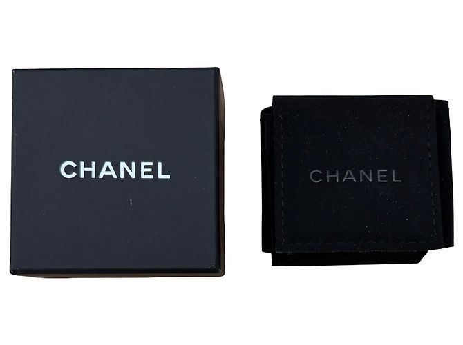 Gabrielle Orecchini Chanel 2024 Resin CC - vista 4