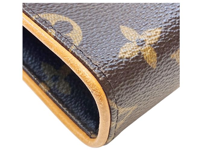 Pochette Florentine Louis Vuitton Cintura Castaño - vista 5