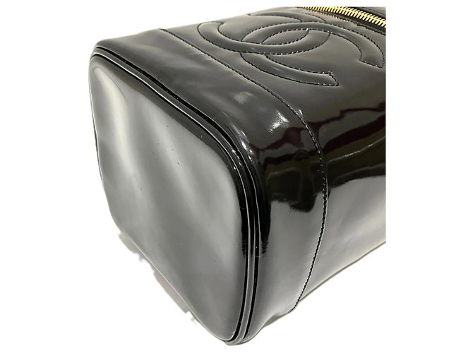 Bolso Vanity de piel esmaltada Chanel Negro - vista 9