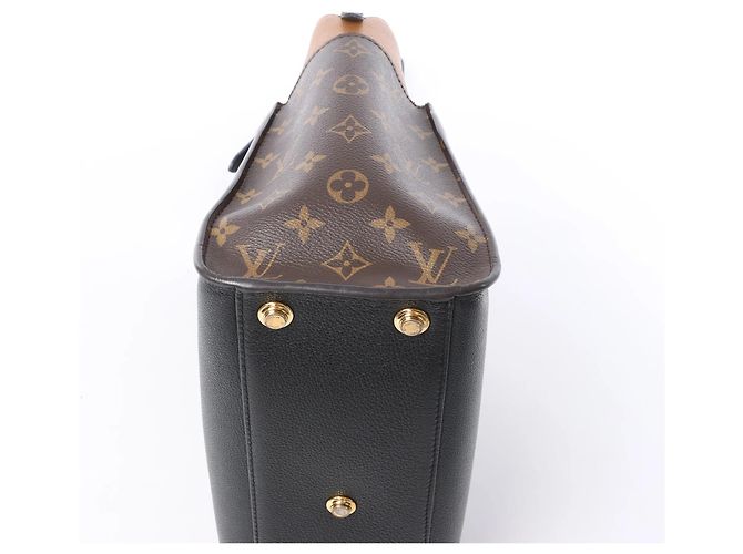 Borsa a mano 2Way Louis Vuitton On My Side MM Monogram Leather marrone x nero M53823 - vista 10