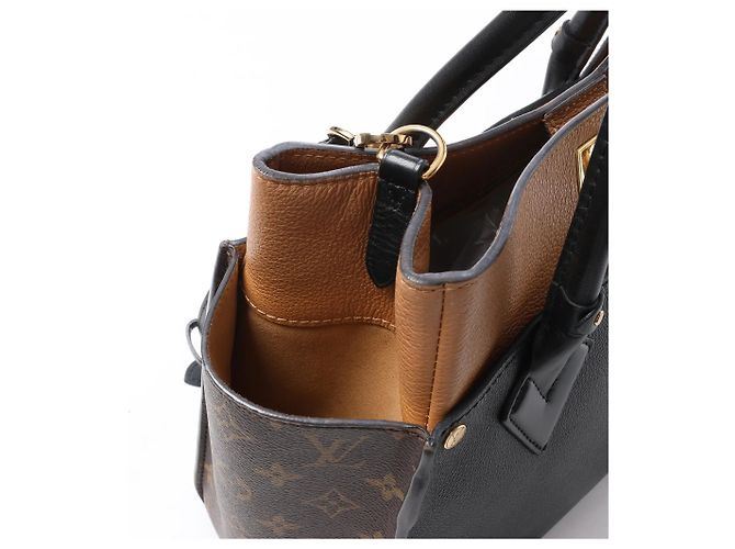 Borsa a mano 2Way Louis Vuitton On My Side MM Monogram Leather marrone x nero M53823 - vista 12