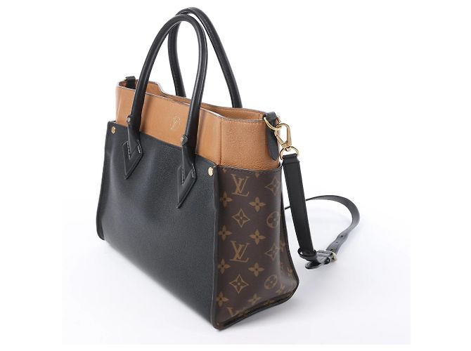 Borsa a mano 2Way Louis Vuitton On My Side MM Monogram Leather marrone x nero M53823 - vista 4