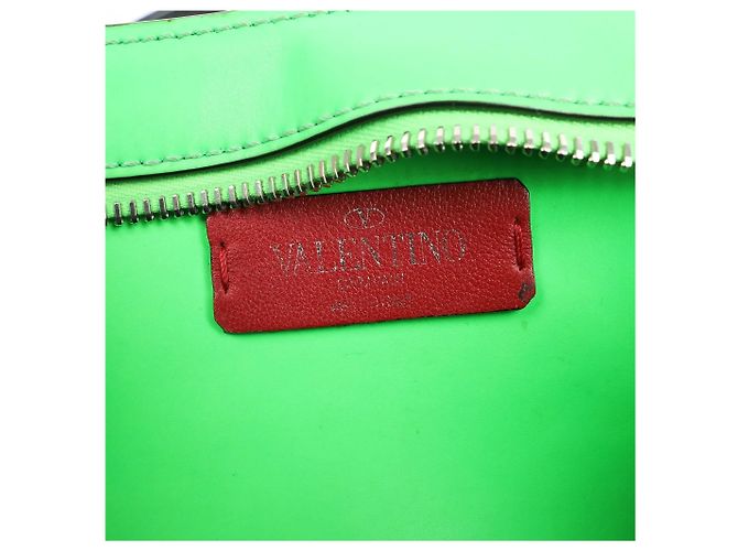 Valentino Garavani VLTN Ledergürteltasche in Grün - Ansicht 17