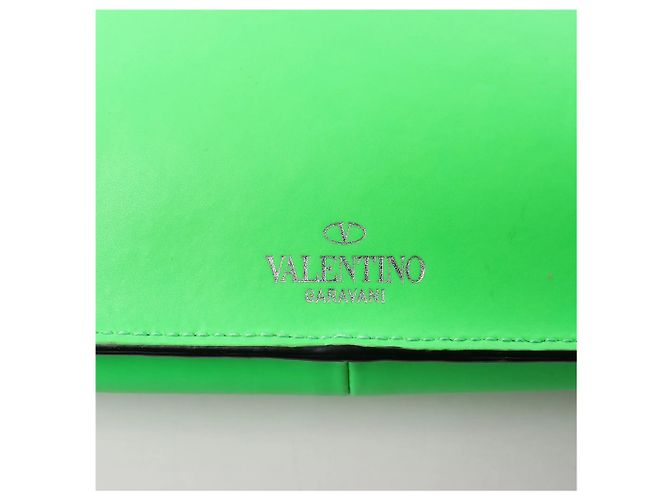 Valentino Garavani VLTN Ledergürteltasche in Grün - Ansicht 6