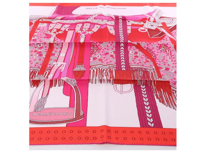 Carré 90 Hermès "SELLE DE DIGNITAIRE" Fazzoletto di seta Rosa - vista 4