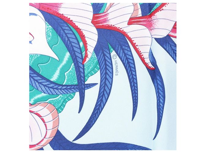 Carré 90 Hermès "LA MARCHE Du ZAMBEZE" in seta blu - vista 12