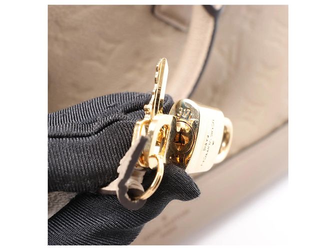 Borsa Louis Vuitton Alma PM Monogram Empreinte Neo 2Way in Beige M44885 Bordò - vista 10