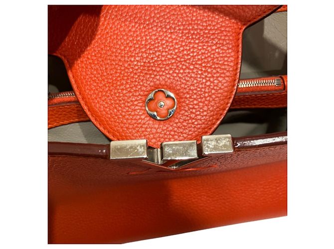 Borsa Louis Vuitton Capucines MM - vista 9