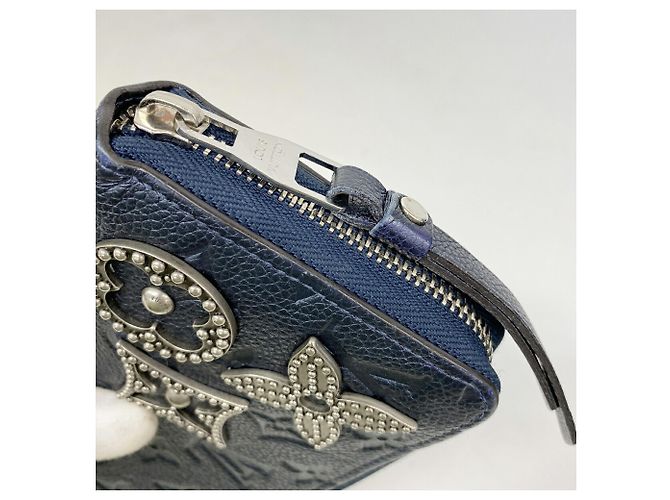 Louis Vuitton Monogram Empreinte Flower Stud Zippy Wallet Blau - Ansicht 7