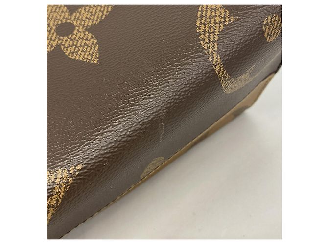 Borsa Tote Louis Vuitton Monogram Giant Reverse OnTheGo MM Marrone - vista 9