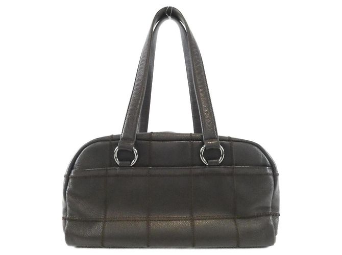 Borsa a tracolla Chanel 26135 in pelle di vitello granulata marrone - vista 2