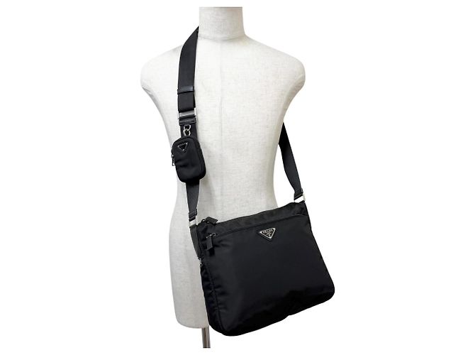Borsa a tracolla Prada in pelle e Re-Nylon con logo triangolare Nero - vista 2