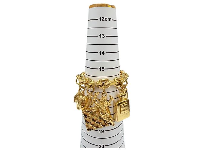Bracciale Rigido Chanel Vintage con Ciondolo Icona in Metallo D'oro - vista 9
