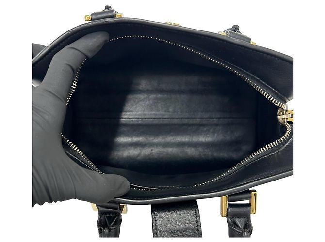 Borsa a mano Yves Saint Laurent Baby Cabas in pelle nera Nero - vista 9