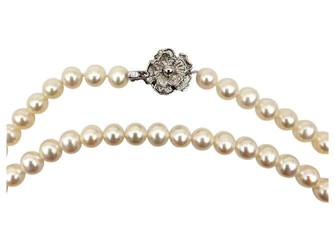 Autre Marque Collana lunga in perle d'acqua dolce bianche 7mm con chiusura a fiore argentata cm 135 Bianco - vista 3