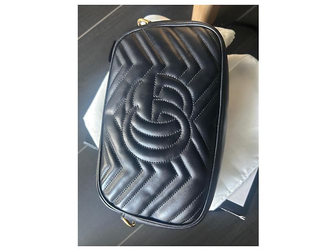 Borsa Gucci Marmont Camera Bag in pelle nera Nero - vista 16
