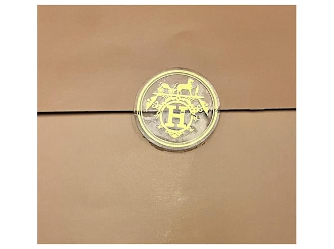 Hermès Caleche Seidentuch Weiß Golden Gelb - Ansicht 4