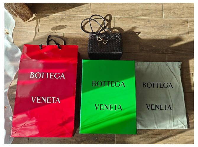 Bottega Veneta Andiamo Small Borsa Tote in Pelle - vista 3