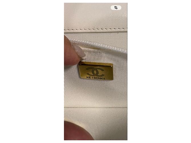 Chanel 19 Wallet Weiß Lammleder - Ansicht 19