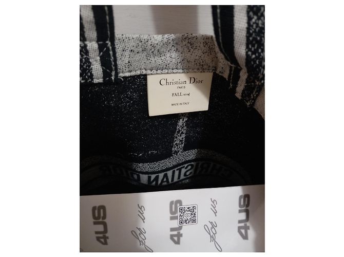 Christian Dior Borsa Tote "Paris" in Tela Nero Bianco - vista 3