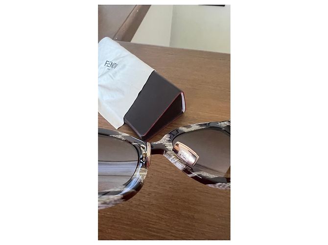 Fendi Cat-Eye Sonnenbrille Braun Weiß - Ansicht 4