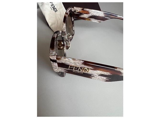 Fendi Cat-Eye Sonnenbrille Braun Weiß - Ansicht 5