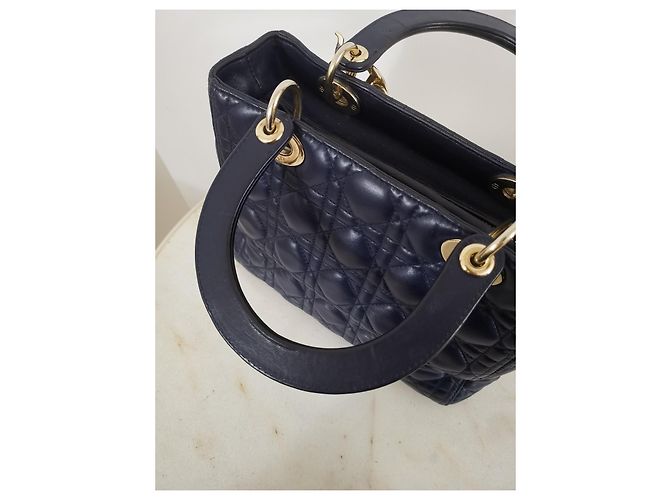 Borsa Christian Dior Lady Dior Medium in pelle blu scuro - vista 3