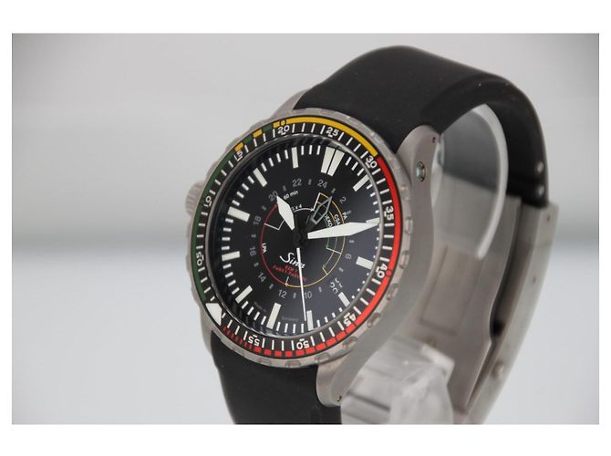 Autre Marque Orologio Sinn EZM7 857.EZM-7 Automatico - Quadrante Nero 43mm Bianco Rosso Verde Giallo - vista 2