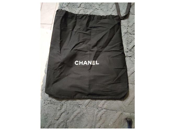 Chanel Décolleté con lacci in raso blu navy e scamosciato nero - vista 2