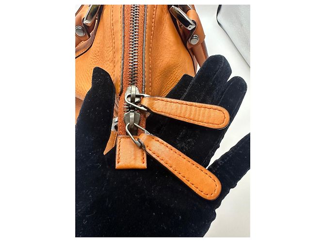 Borsa a mano Gucci GG Charm Dome in pelle di vitello Marrone - vista 12